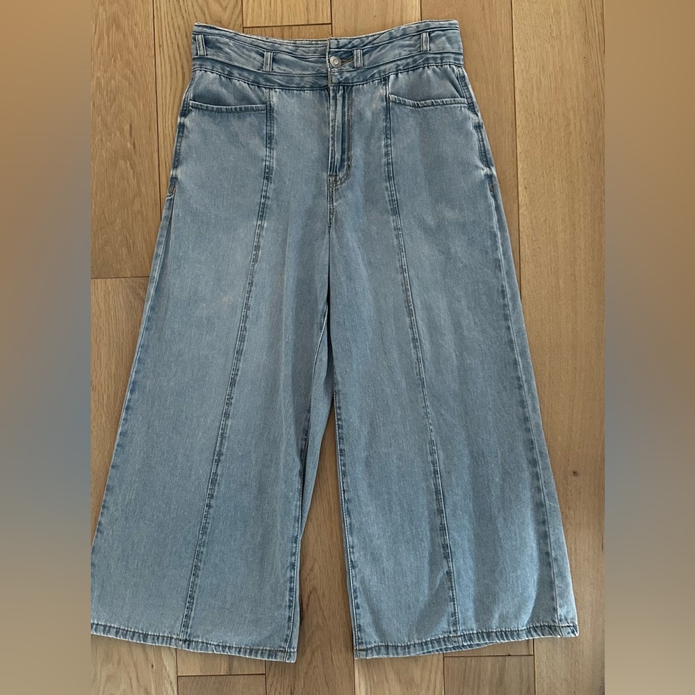 Wide leg ankle cropped length lightweight jeans - Picture 5 of 14
